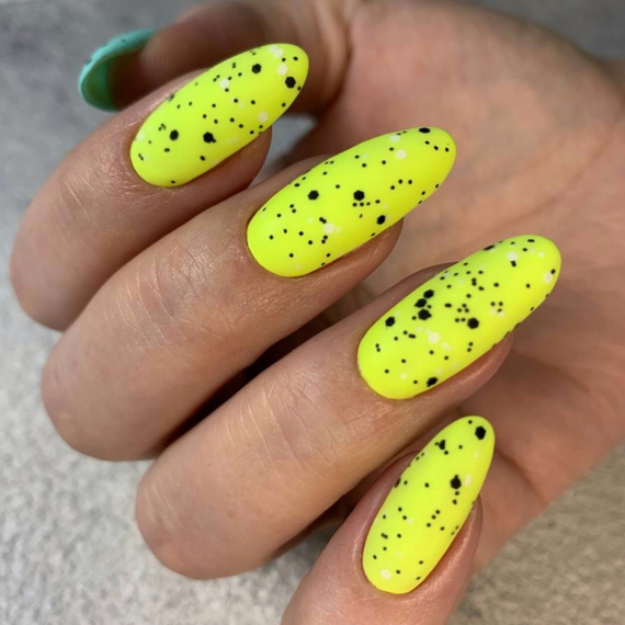 Универсальный топ Crazy Lak с хлопьями ( микс чёрных и белых) без лс 10мл