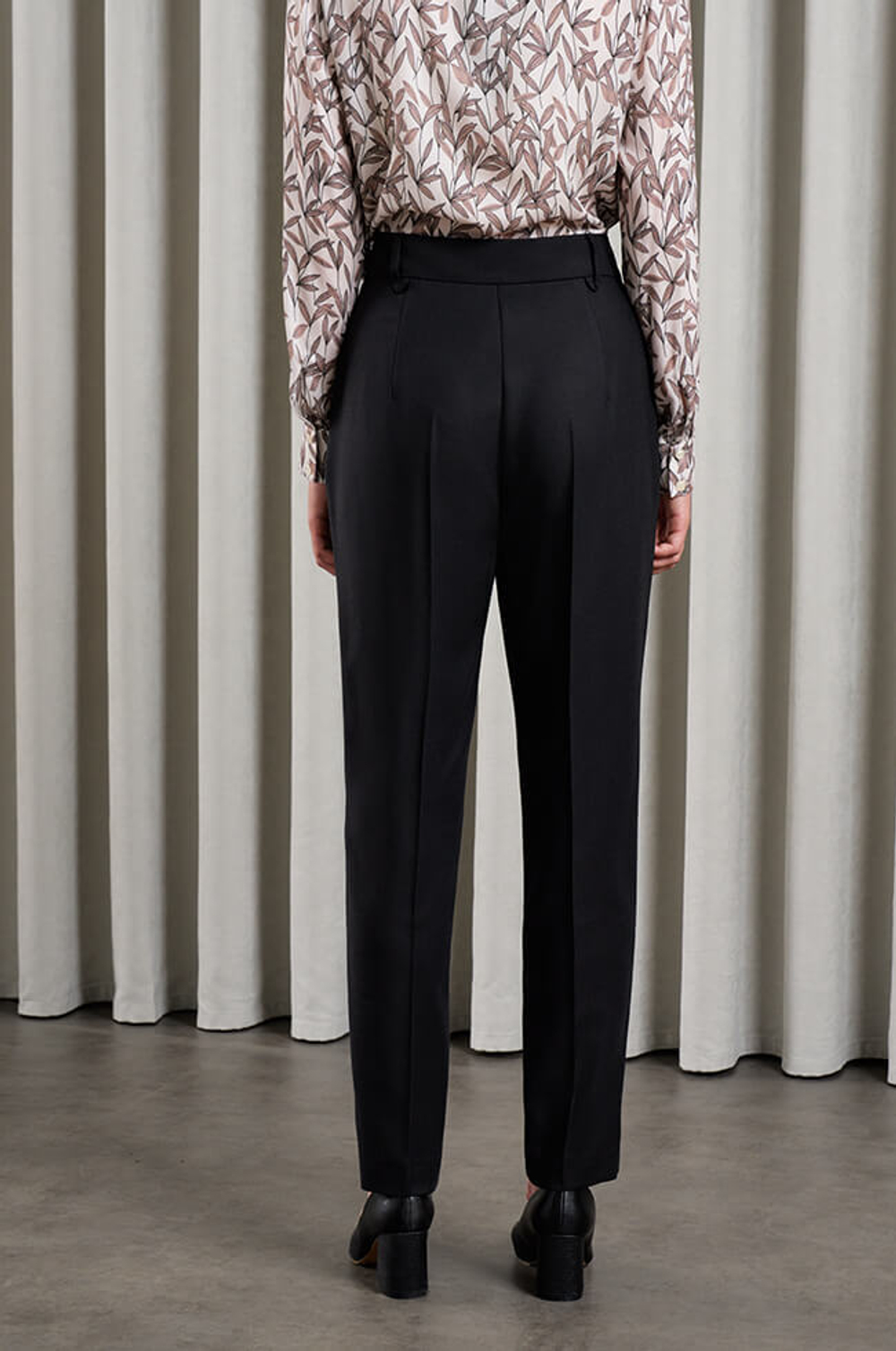 3988 Брюки женские (черный)