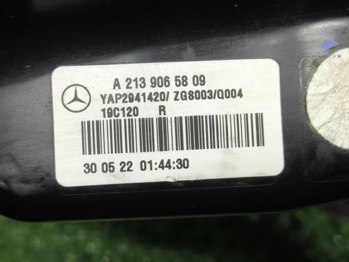 Фонарь правый внешний Mercedes E W213 (2020-2023)