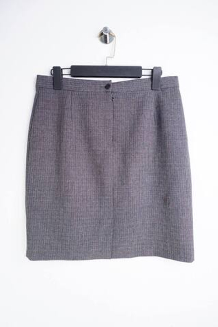 Юбка для офисного образа, визуально на 46 размер