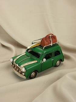 R&D Декоративная модель,Mini 60-е гг. XX в., зеленый с багажником