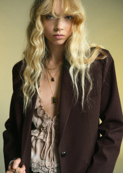 Прямой костюмный блейзер