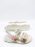 Босоножки «Mismatched shoes» (несовпадающая обувь)