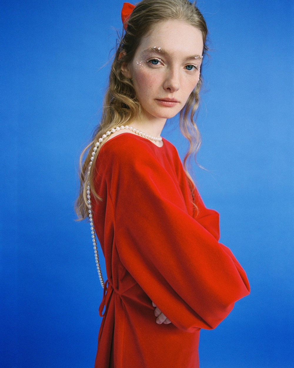 Платье с запахом на спине и длинным рукавом из бархата "Заветное желание"