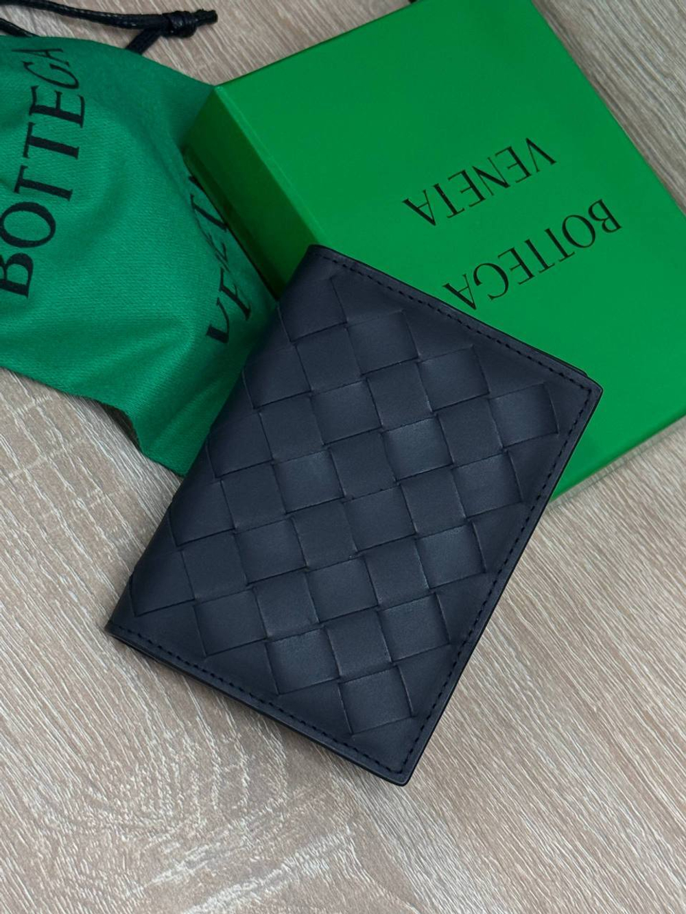 Визитница Bottega Veneta