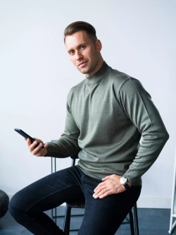 Джемпер Турция тонкий теплый с горлом