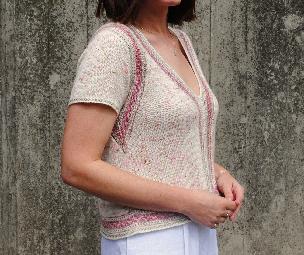 Описание по вязанию жилета спицами "Folk"