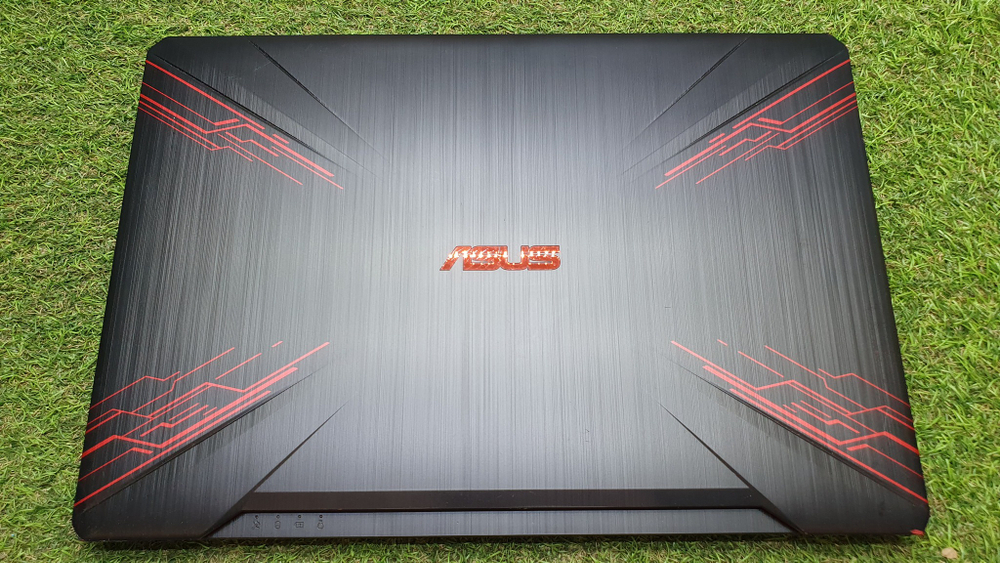 Игровой ASUS i5-8/16Gb/GTX 1050 2Gb/FHD