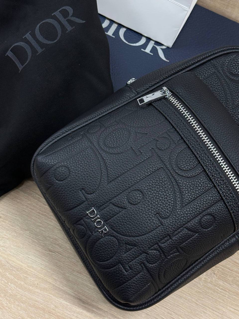 Сумка-слинг Dior
