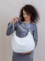 Сумка через плечо средняя классическая