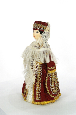 Кукла коллекционная в Кабардинском девичьем костюме