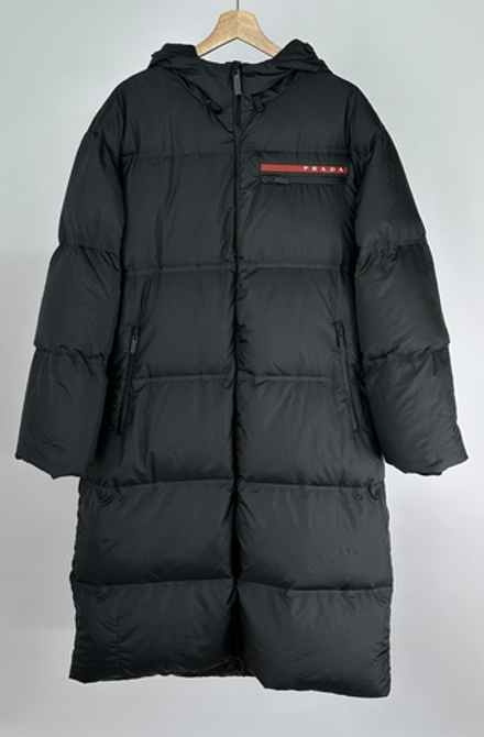 Пуховик Prada