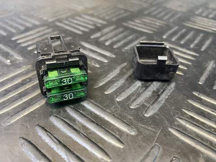 Предохранитель Yamaha V-Max 1200 054606