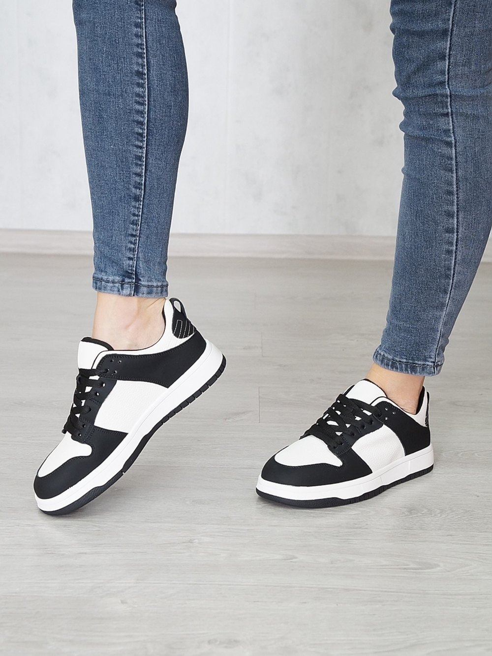 Кроссовки женские демисезонные