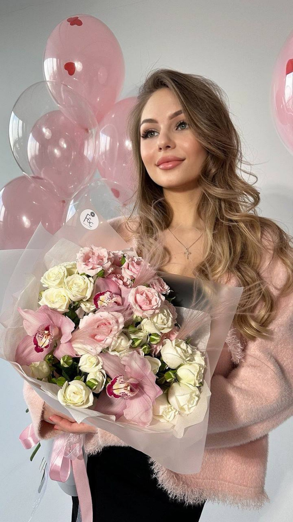 Букет из праздничной коллекции “Mon Amour “💘