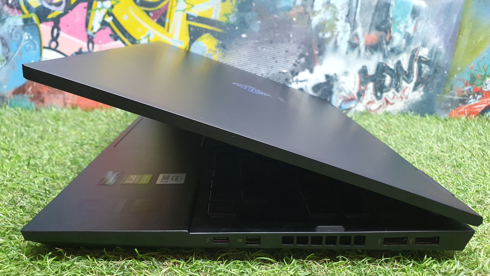 Игровой HP i7-10/16Gb/RTX 3060 6Gb/144Hz/Omen 15-ek1016ur [3b2v7ea]/Windows 10