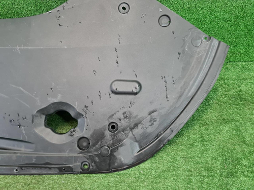 Кожух замка капота правый Hongqi H9 (2020-н.в.)