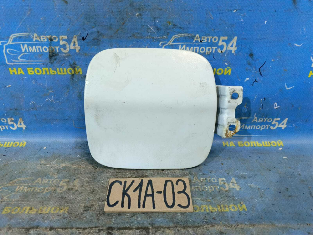 Лючок бензобака MITSUBISHI LANCER 1998