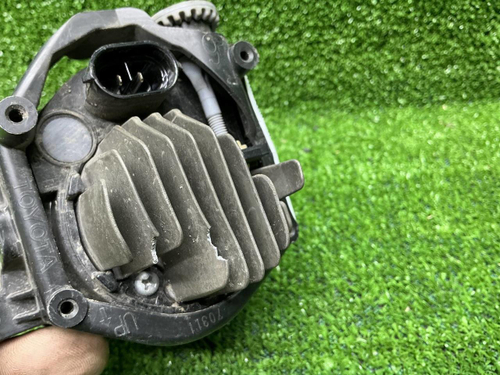 ПТФ правая Toyota LC Prado 150 (2017-н.в.) LED