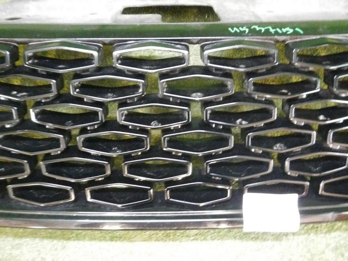 Решетка радиатора Land-Rover Discovery 5 (2016-2021) Dynamic