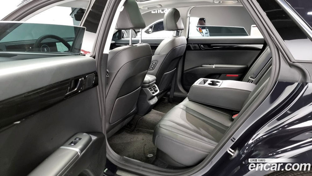 Hyundai Grandeur (Azera) Hybrid (GN7) Exclusive (05.2023)