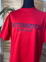 Футболка Vetements