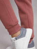 Костюмы с брюками КБофн-042/пудровый