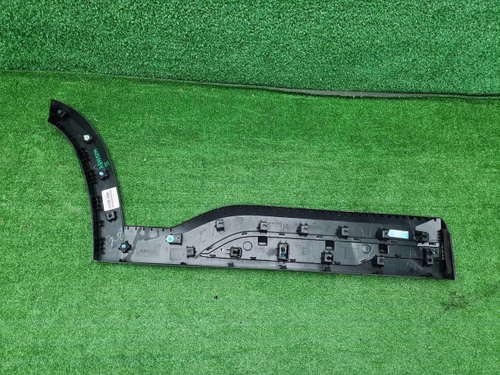 Накладка двери задняя левая Geely Okavango (23-нв)