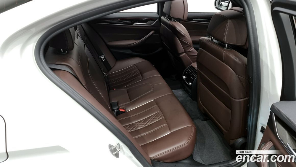 BMW 5 Series (G30) 530e M Sports (07.2021)