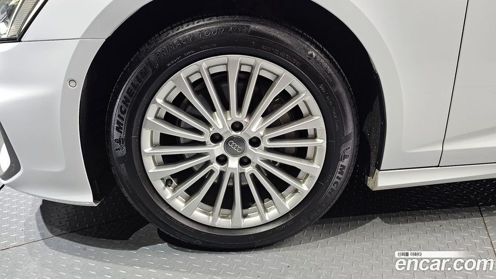 Audi A6 (C8) 45 TFSI Quattro Premium (04.2020)