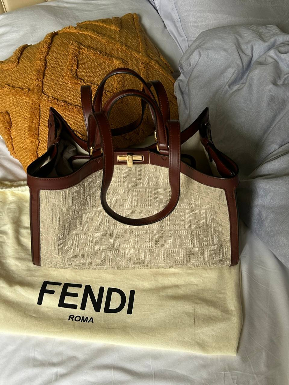 Сумка Fendi Peekaboo X-Tote