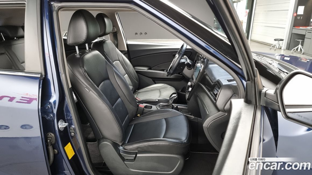 KG Mobility (Ssangyong) Very New Tivoli Бензин 1.5 2WD (07.2020)
