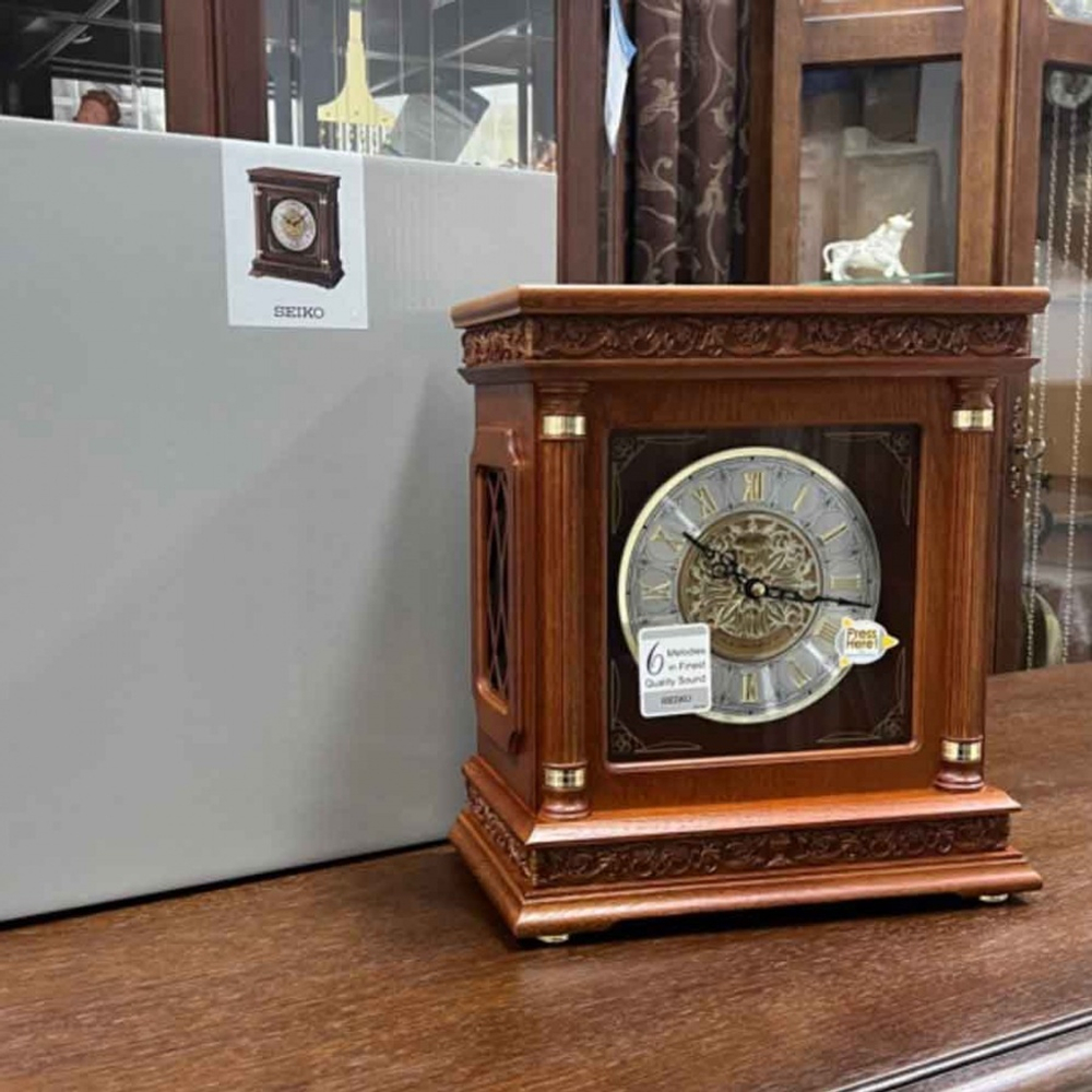 Настольные часы Seiko QXW224B