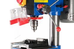 NORDBERG (ND1660) Станок сверлильный (750Вт, 16мм, макс расст до стола 410мм, 16 скоростей, тиски)