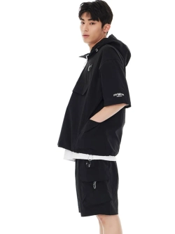 Анорак с капюшоном и короткими рукавами из нейлона