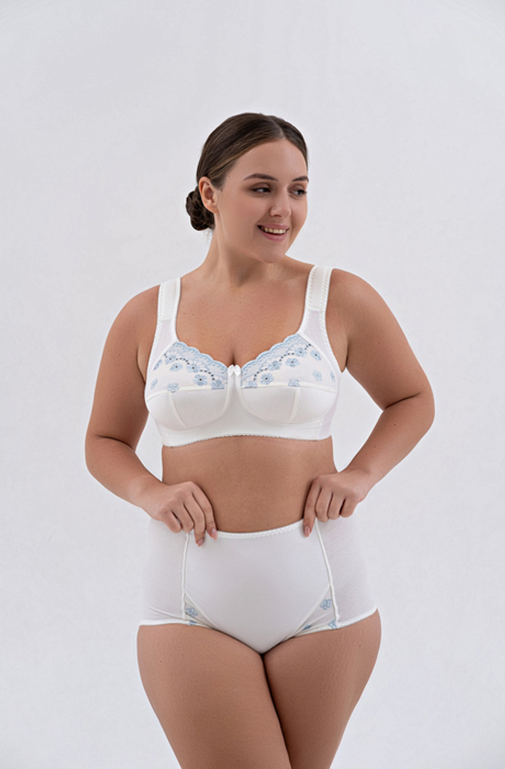 1108 бюстгальтер "Молоко с голубым"