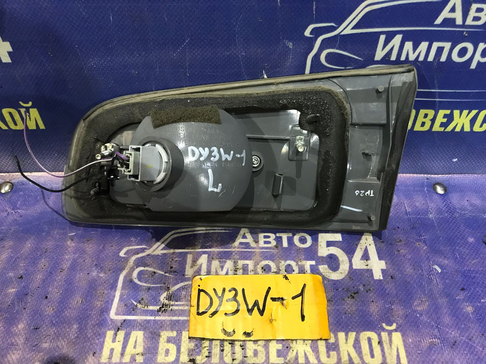 Вставка багажника левая MAZDA DEMIO 2003