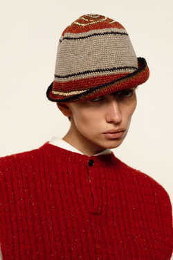 Панама 25.NP.3.HAT.09.38, серо-красный