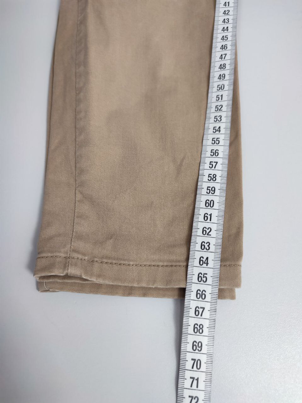 Джинсы светлого оттенка 40 размер