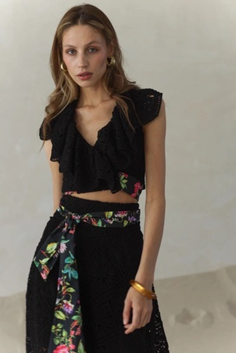 Комплект из черного кружева