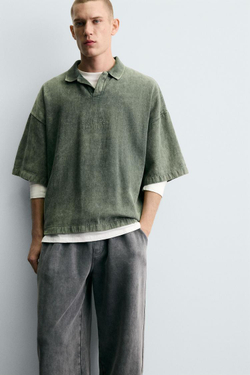 ZARA ПОЛО ИЗ РЕЛЬЕФНОЙ ТКАНИ С ЭФФЕКТОМ ПОТЕРТОСТИ, ЗЕЛЕНЫЙ