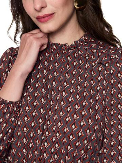 Marc Cain Платье c акцентом на талии, декорированное рюшами