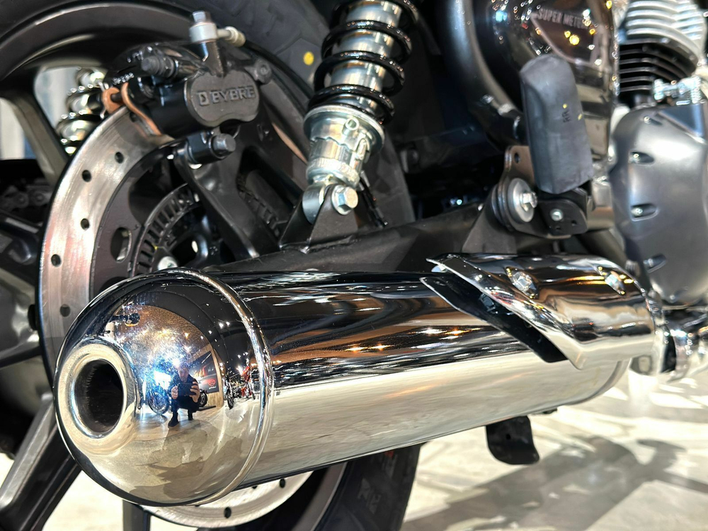 Royal Enfield Super Meteor 650 Astral Blue (Base)