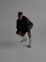 Толстовка One Two Raglan Sweatshirt Logo Black черная