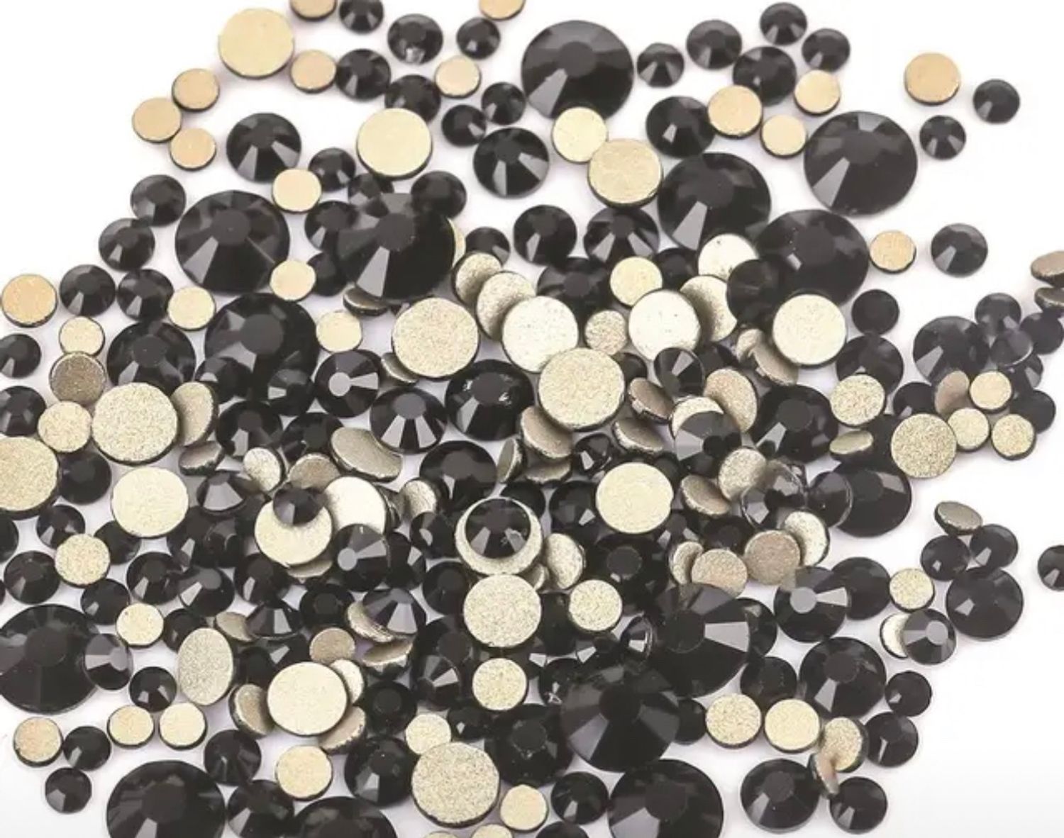 Стеклянные стразы  (размер микс) 1140шт, цвет графит