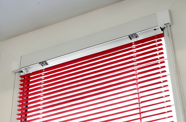 Изготавливаем горизонтальные кассетные жалюзи в Мурманске