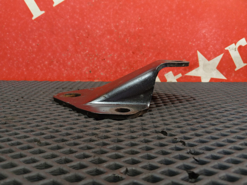 Кронштейн рессоры передней