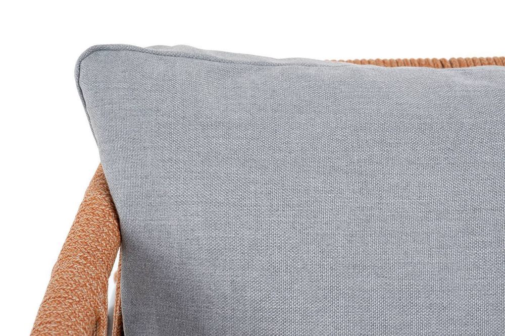 "Диего" кресло плетеное из роупа, каркас алюминий светло-серый (RAL7035) муар, роуп оранжевый меланж круглый, ткань светло-серая