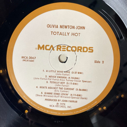 Винтажная виниловая пластинка LP Olivia Newton John Totally Hot (USA 1978)