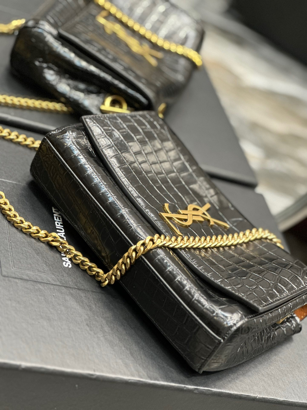 Saint Laurent Kate Small Reversible Chain Bag 22 cm
